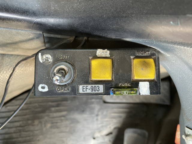 三菱ふそうスーパーグレートダンプ大型（10t）[写真37]