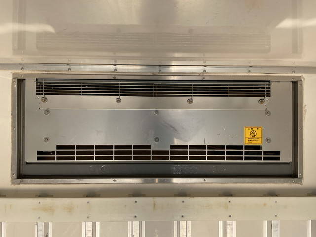 いすゞエルフ冷凍車（冷蔵車）小型（2t・3t）[写真14]