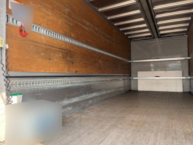 いすゞフォワードアルミウイング中型（4t）[写真10]