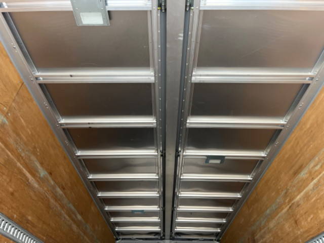 いすゞフォワードアルミウイング中型（4t）[写真11]