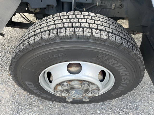 いすゞフォワードアルミウイング中型（4t）[写真19]