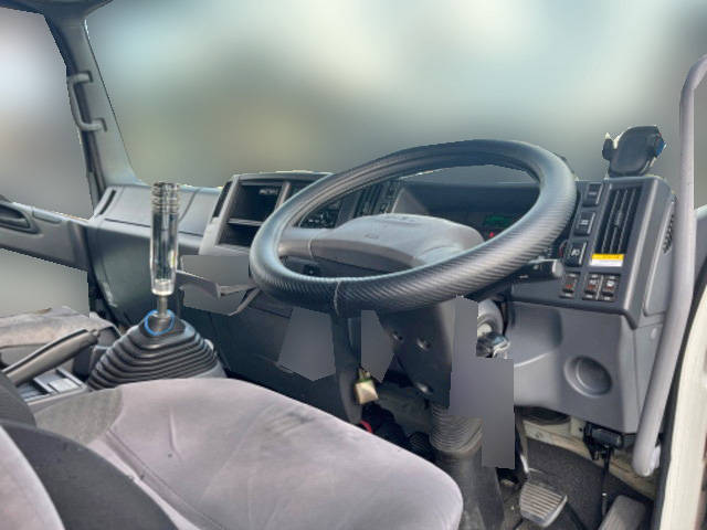 いすゞフォワードアルミウイング中型（4t）[写真29]