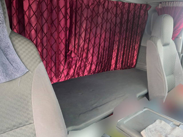 いすゞフォワードアルミウイング中型（4t）[写真30]