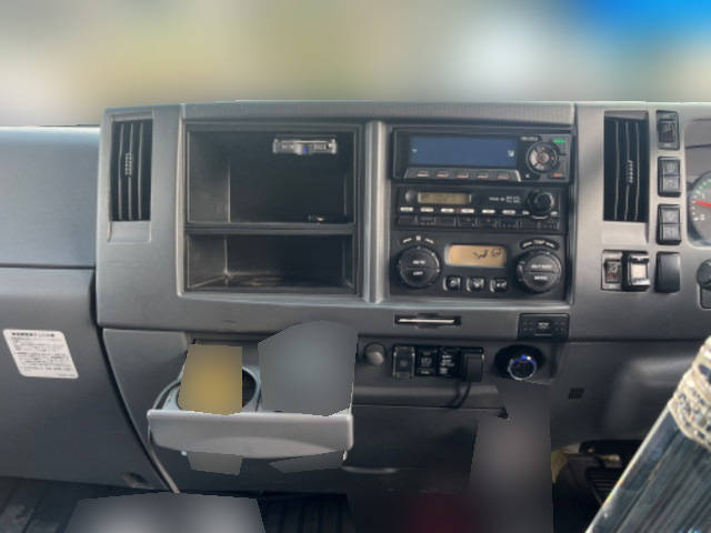 いすゞフォワードアルミウイング中型（4t）[写真33]