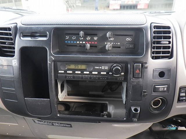 トヨタトヨエースアルミバン小型（2t・3t）[写真25]