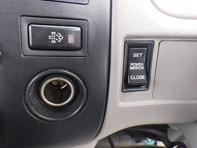 トヨタトヨエースアルミバン小型（2t・3t）[写真26]