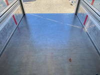 いすゞフォワード冷蔵冷凍ウイング増トン（6t・8t）[写真22]