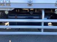 いすゞフォワード冷蔵冷凍ウイング増トン（6t・8t）[写真33]