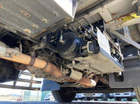 いすゞフォワード冷蔵冷凍ウイング増トン（6t・8t）[写真40]