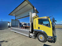 いすゞフォワード冷蔵冷凍ウイング増トン（6t・8t）[写真08]