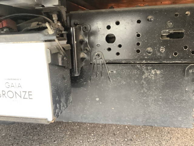 トヨタトヨエース平ボディ小型（2t・3t）[写真10]