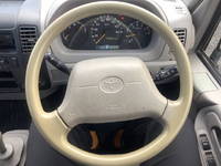 トヨタトヨエース平ボディ小型（2t・3t）[写真26]