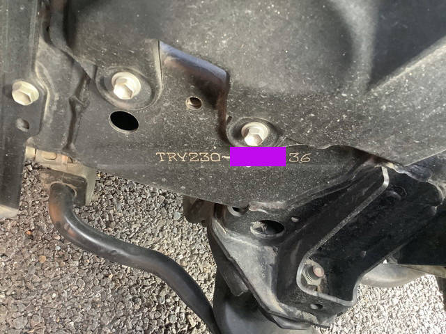 トヨタトヨエース平ボディ小型（2t・3t）[写真32]