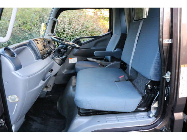 三菱ふそうキャンターダンプ小型（2t・3t）[写真14]