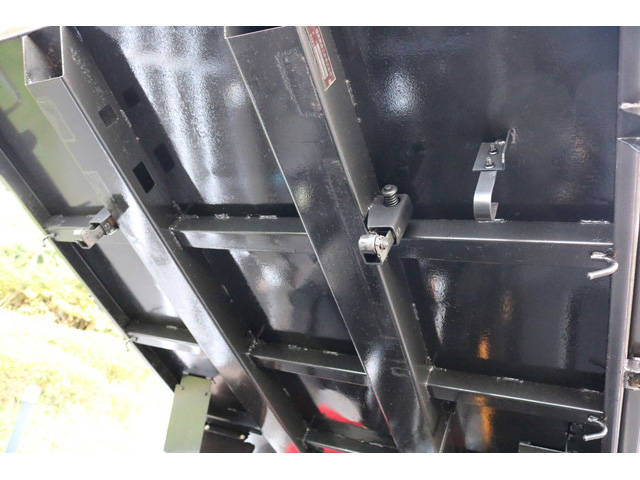 三菱ふそうキャンターダンプ小型（2t・3t）[写真19]