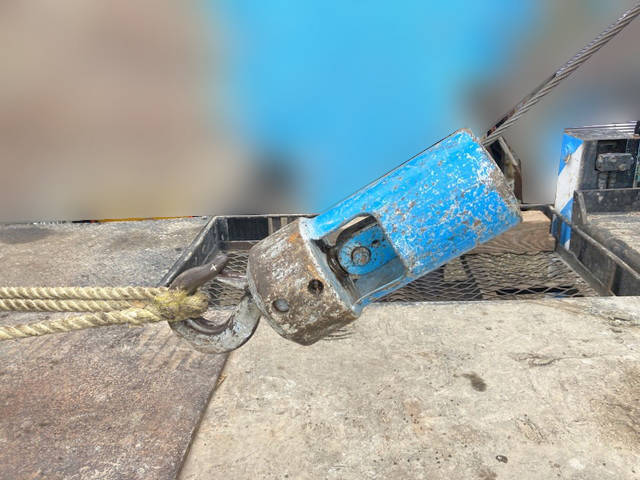 三菱ふそうファイタートラッククレーン中型（4t）[写真11]