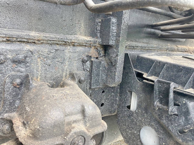 三菱ふそうファイタートラッククレーン中型（4t）[写真20]