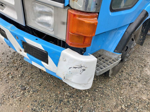 三菱ふそうファイタートラッククレーン中型（4t）[写真34]