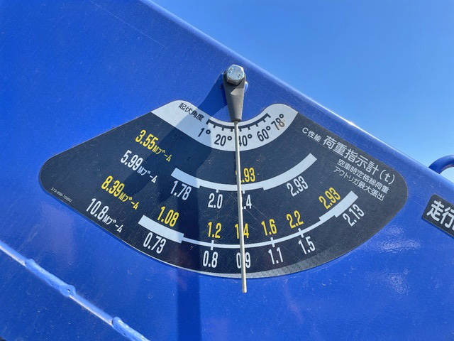 三菱ふそうスーパーグレートセルフクレーン4段大型（10t）[写真13]