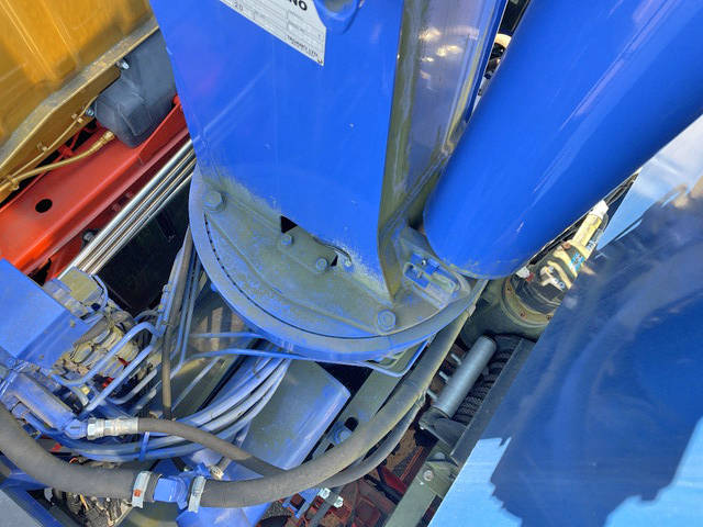 三菱ふそうスーパーグレートセルフクレーン4段大型（10t）[写真16]