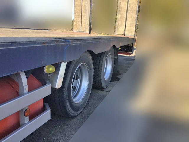 三菱ふそうスーパーグレートセルフクレーン4段大型（10t）[写真20]