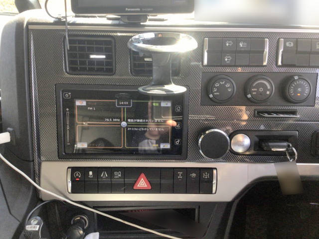 三菱ふそうスーパーグレートセルフクレーン4段大型（10t）[写真36]