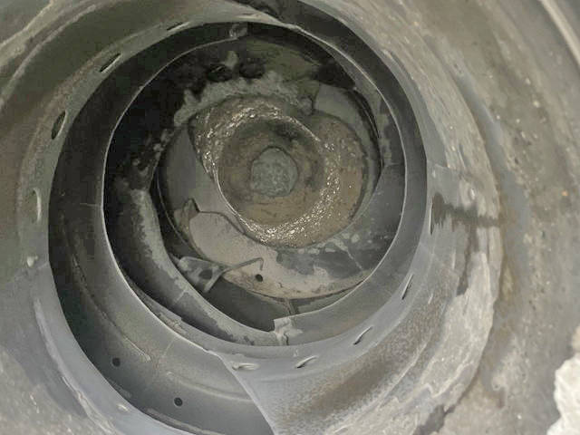 いすゞギガミキサー車（コンクリートミキサー）大型（10t）[写真11]