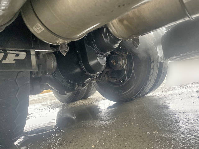 いすゞギガミキサー車（コンクリートミキサー）大型（10t）[写真23]