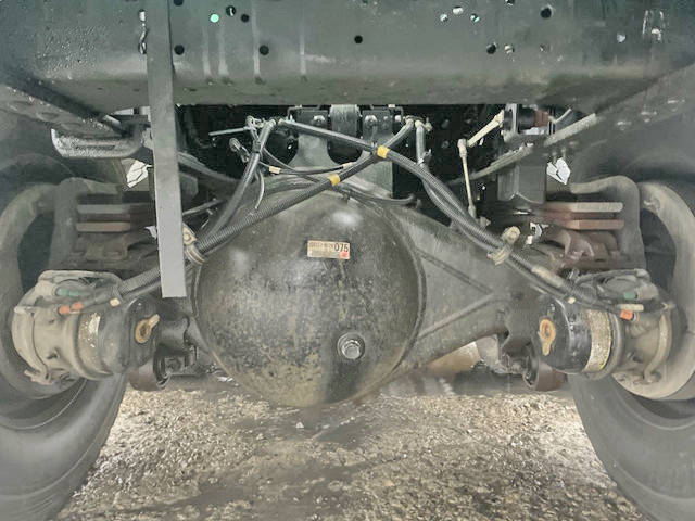 いすゞギガミキサー車（コンクリートミキサー）大型（10t）[写真25]