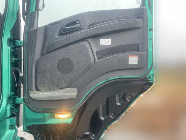 いすゞギガミキサー車（コンクリートミキサー）大型（10t）[写真29]