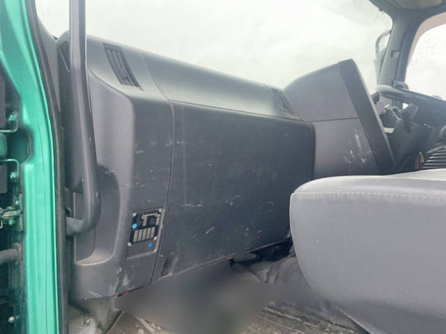 いすゞギガミキサー車（コンクリートミキサー）大型（10t）[写真30]