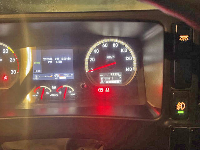 いすゞギガミキサー車（コンクリートミキサー）大型（10t）[写真31]