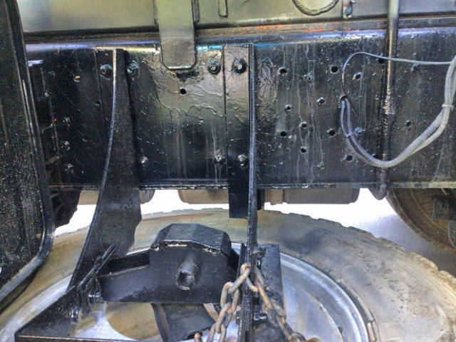 UDトラックスクオンミキサー車（コンクリートミキサー）大型（10t）[写真14]