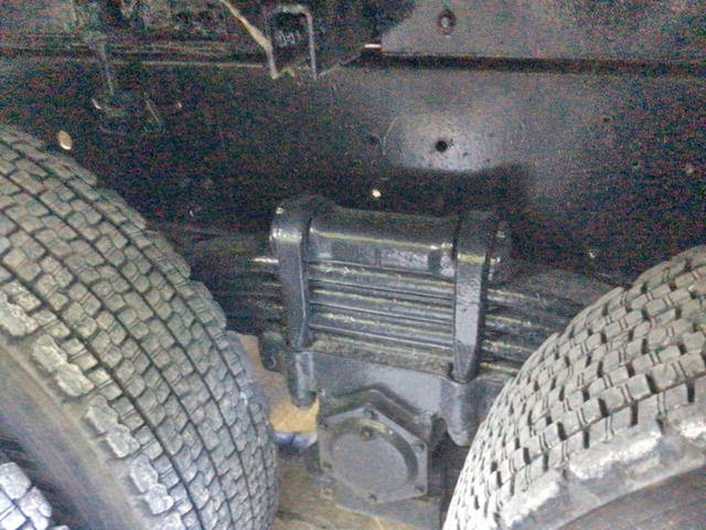 UDトラックスクオンミキサー車（コンクリートミキサー）大型（10t）[写真16]