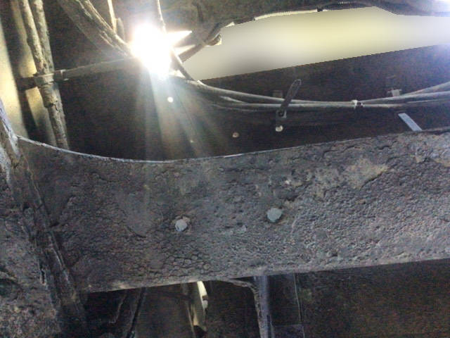 UDトラックスクオンミキサー車（コンクリートミキサー）大型（10t）[写真17]