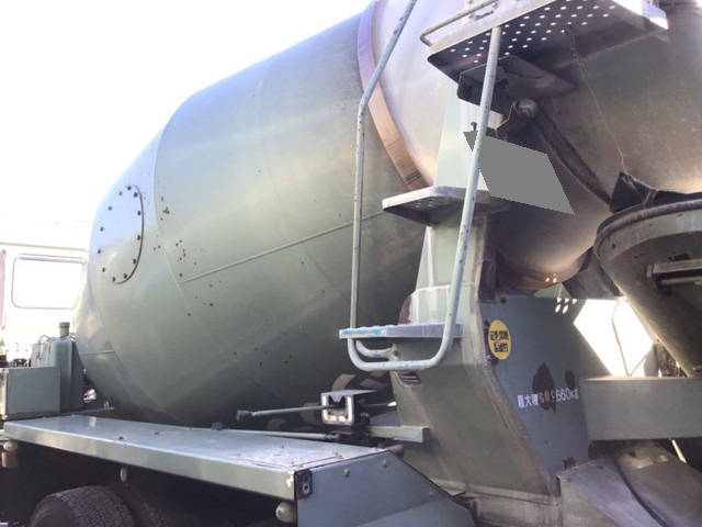 UDトラックスクオンミキサー車（コンクリートミキサー）大型（10t）[写真02]