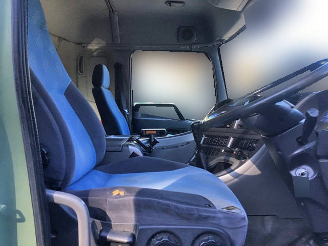 UDトラックスクオンミキサー車（コンクリートミキサー）大型（10t）[写真21]