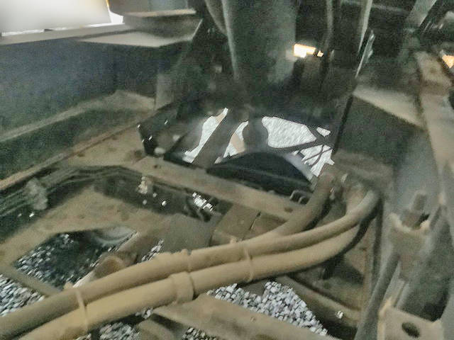 いすゞエルフダンプ・クレーン付小型（2t・3t）[写真21]