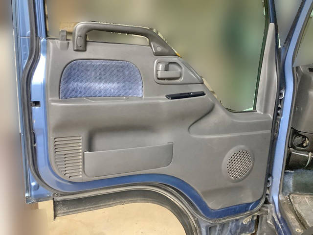 いすゞエルフダンプ・クレーン付小型（2t・3t）[写真27]