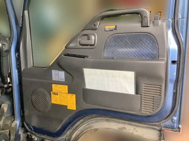 いすゞエルフダンプ・クレーン付小型（2t・3t）[写真28]