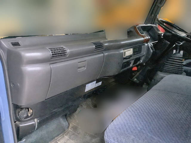 いすゞエルフダンプ・クレーン付小型（2t・3t）[写真29]