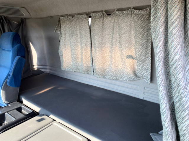 いすゞギガセルフローダー大型（10t）[写真26]