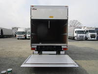 いすゞエルフアルミバン小型（2t・3t）[写真13]