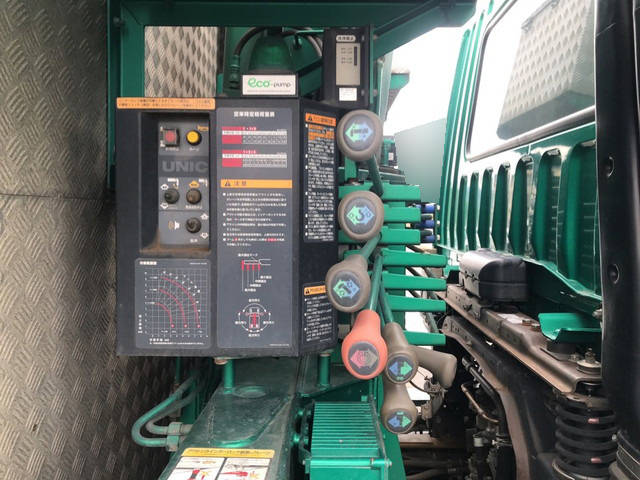 三菱ふそうファイタークレーン3段増トン（6t・8t）[写真12]