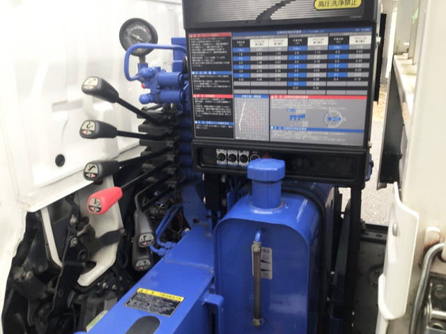 日野デュトロクレーン4段小型（2t・3t）[写真10]