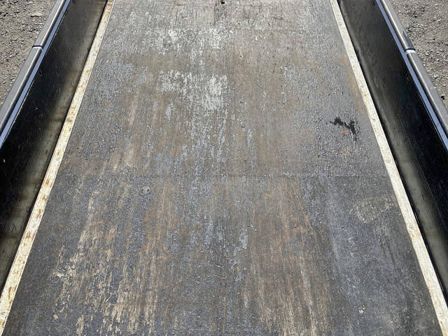 三菱ふそうキャンター平ボディ小型（2t・3t）[写真15]