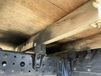 三菱ふそうキャンター平ボディ小型（2t・3t）[写真22]