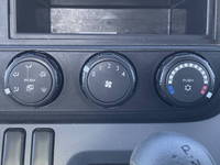 三菱ふそうキャンター平ボディ小型（2t・3t）[写真36]