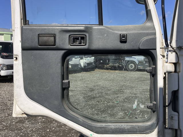 UDトラックスその他の車種深ダンプ（土砂禁ダンプ）中型（4t）[写真27]