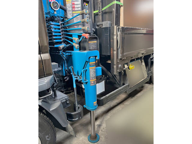 三菱ふそうキャンタークレーン4段小型（2t・3t）[写真20]